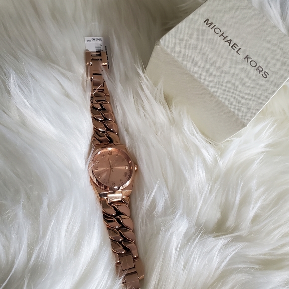 Watch - Picture 3 of 3